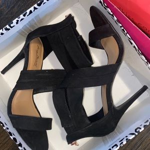 Anne Michelle black heels